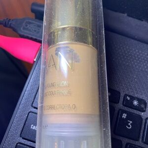 IMAN Luxury Concealer Foundation Sand 4